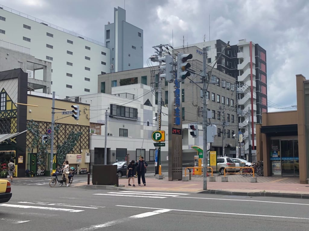 地下鉄琴似駅　温度計