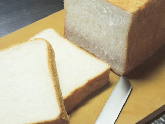 一本堂 札幌琴似店 食パン