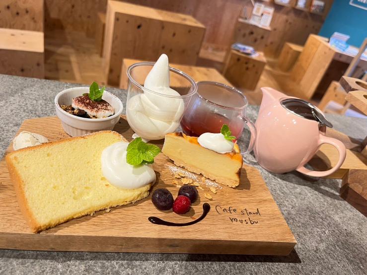 カフェスタンド ムスブ