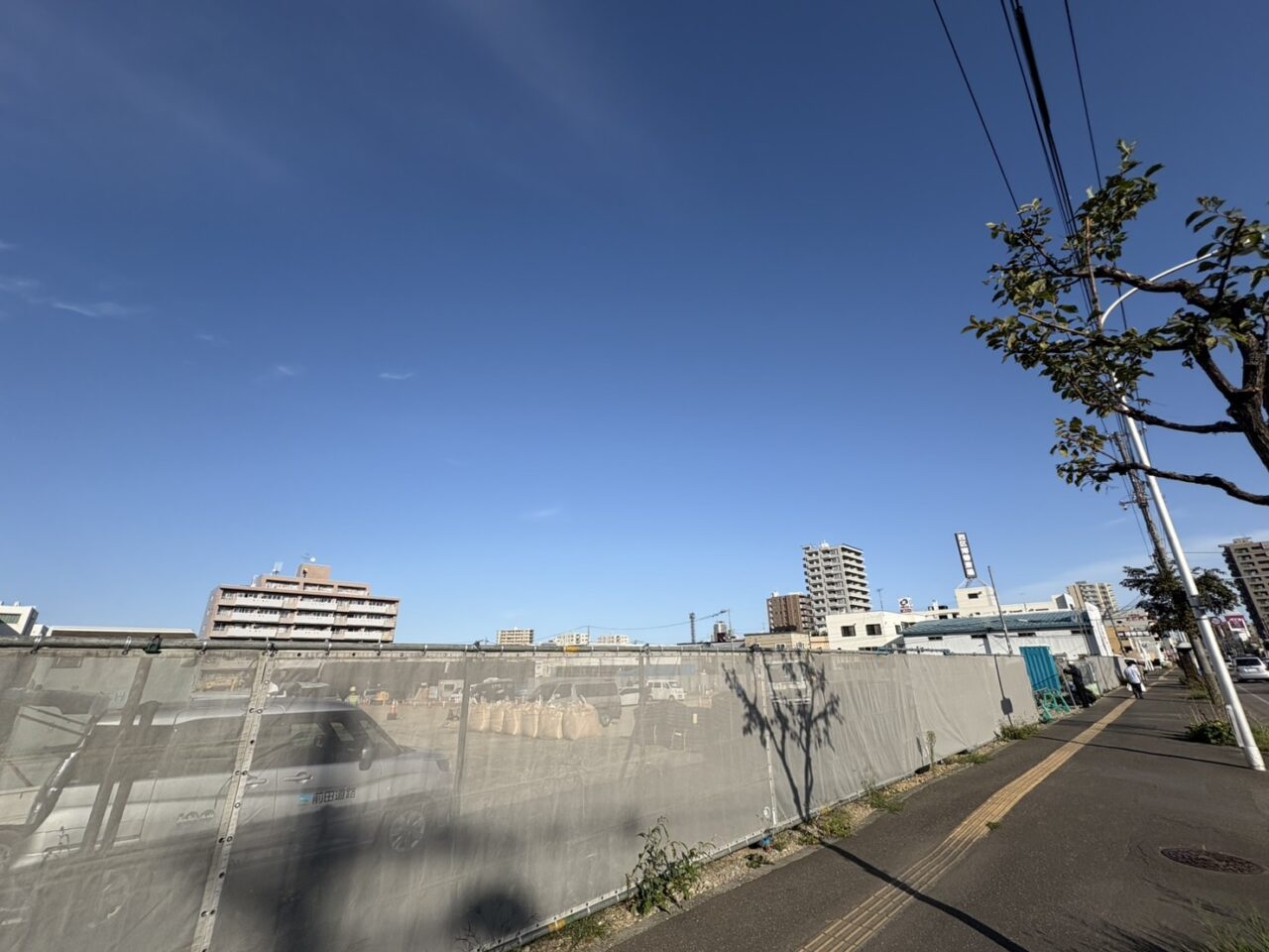 西野はま寿司すき家