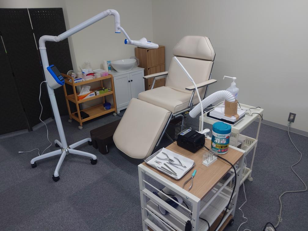 +プラスホワイト